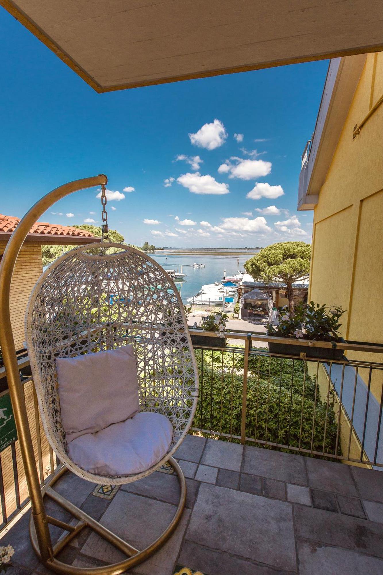 Meuble Tripoli Hotel Grado Exterior photo